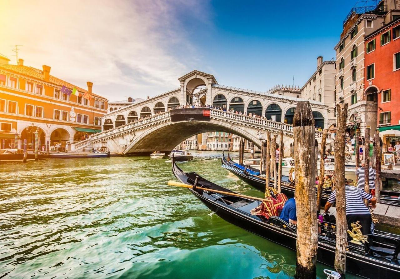 Blue George * Venecia